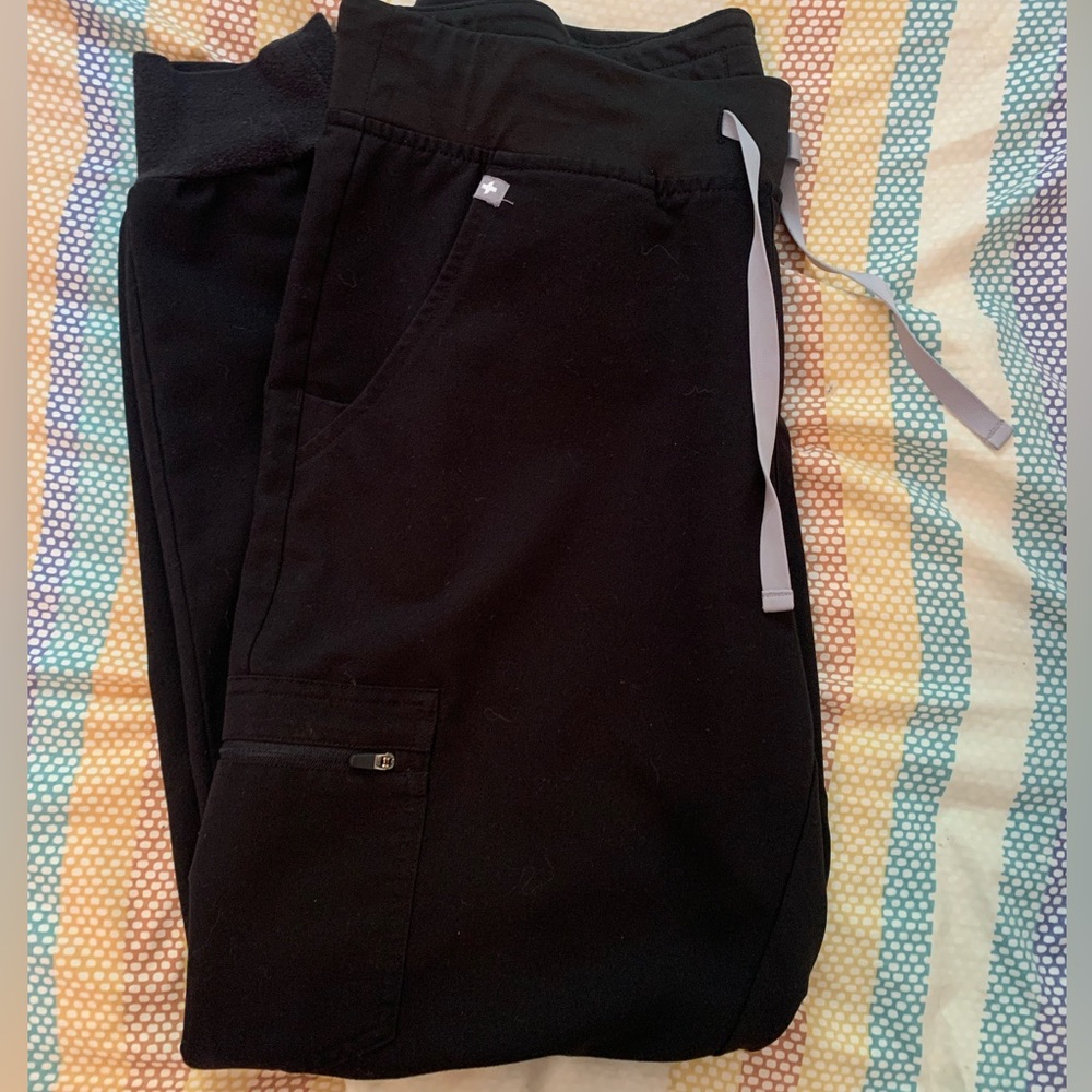 FIGS Zamora Jogger Scrub Pants
